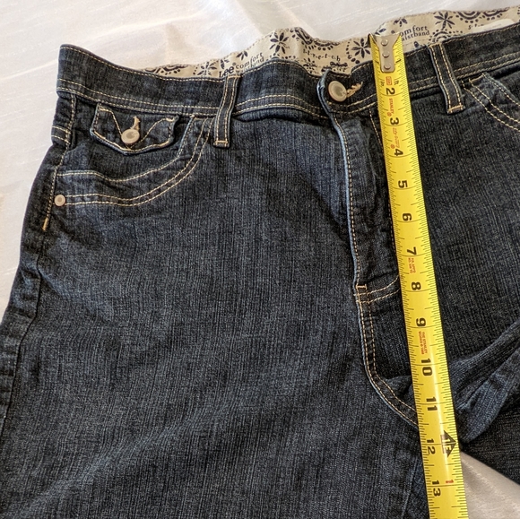 Jean Shorts, Lee Jeans, Size 18 Medium, Denim Blue, Summer's Here! - Picture 3 of 11
